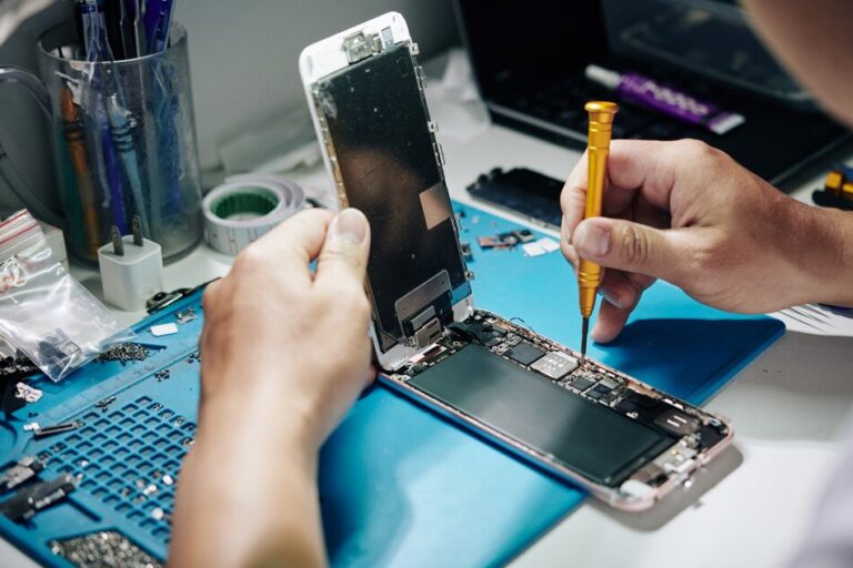 Saranya – Mobile Repairing Store in Vasco, Goa